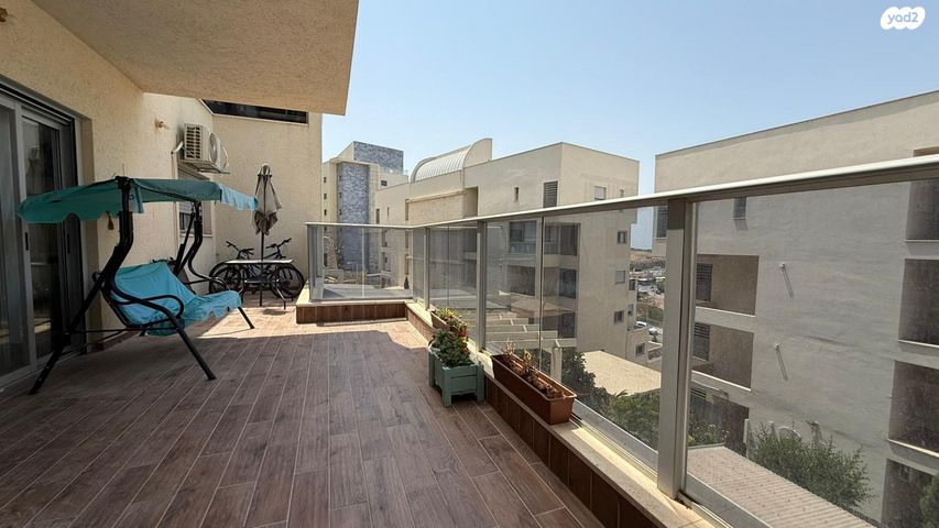 דירת גן, מירון, אורנים, מעלות תרשיחא