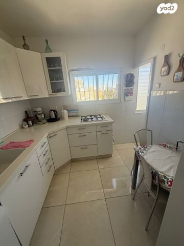 דירה, שדרות העצמאות 47, בת ים