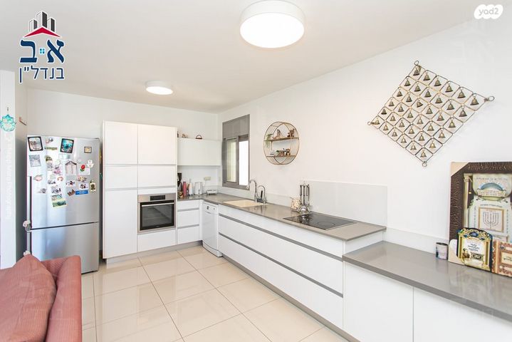 דירה, גלי כרמל, טירת כרמל