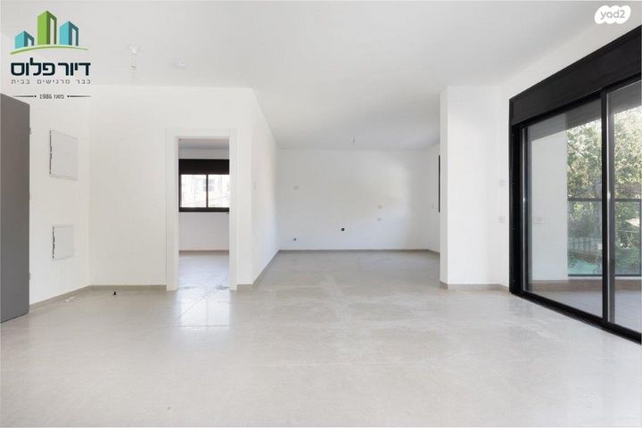 גג/ פנטהאוז, רחובות