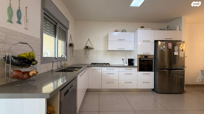 דירת גן, מירון, אורנים, מעלות תרשיחא