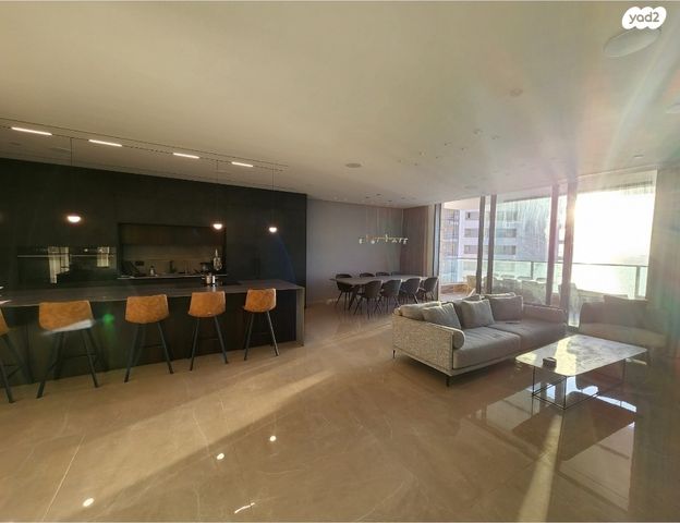 דירה, ג'ו עמר, הקריה מע"ר, אשדוד