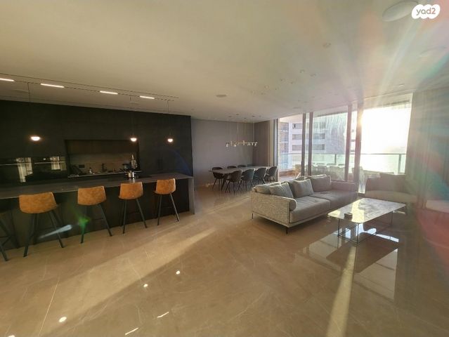 דירה, ג'ו עמר, הקריה מע"ר, אשדוד