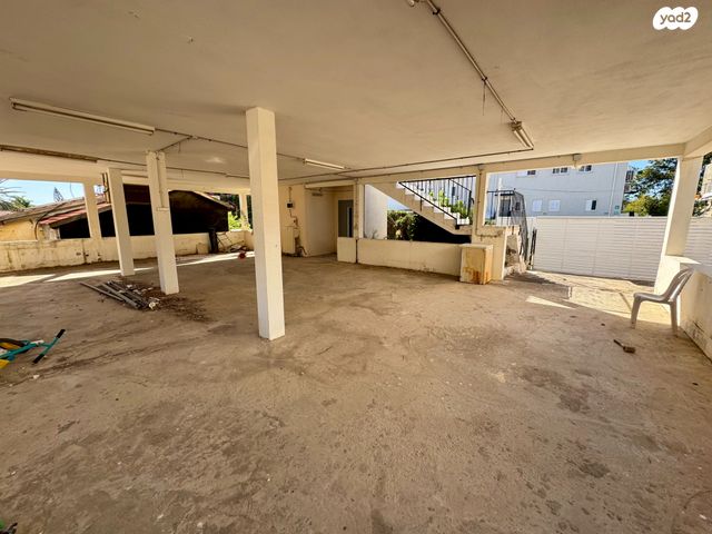 דו משפחתי, שאר העיר, קדימה צורן