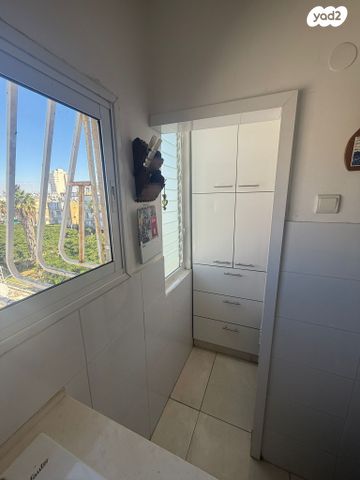 דירה, שדרות העצמאות 47, בת ים