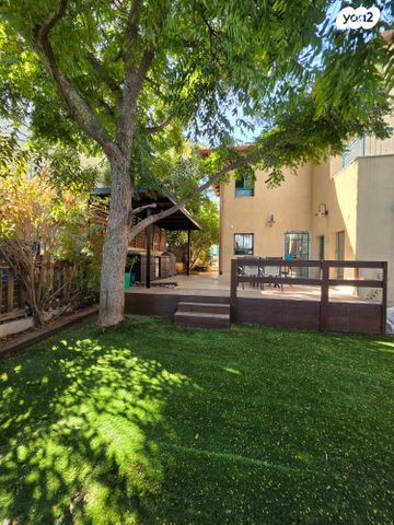 דו משפחתי, הגליל, לפיד