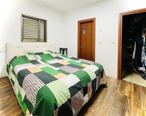 דירה, קרן היסוד, אברמוביץ', ראשון לציון