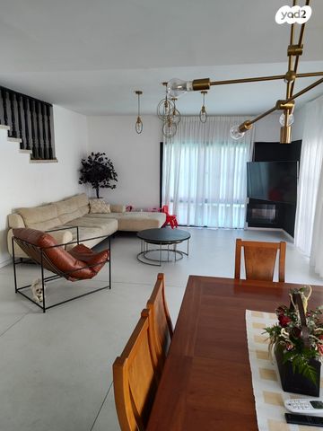 בית פרטי/ קוטג', מזכרת בתיה