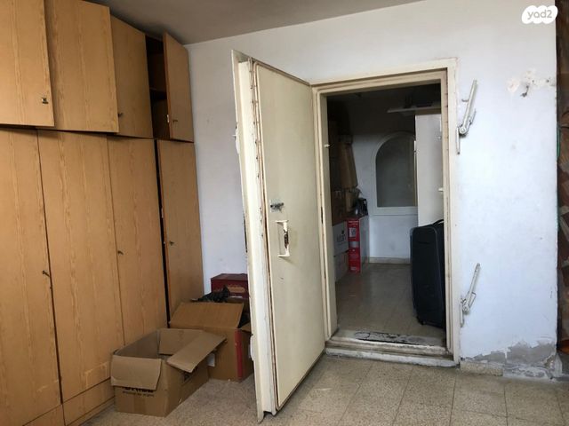 בית פרטי/ קוטג', החמישה, פתח תקווה