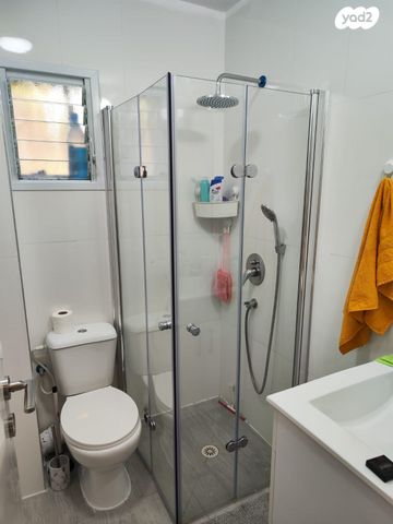 דירה, הראשונים, רובע א', אשדוד