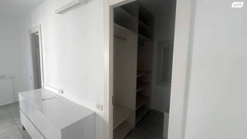 דירה, שדרות ניצה 34, צפון מערב מרכז העיר, נתניה