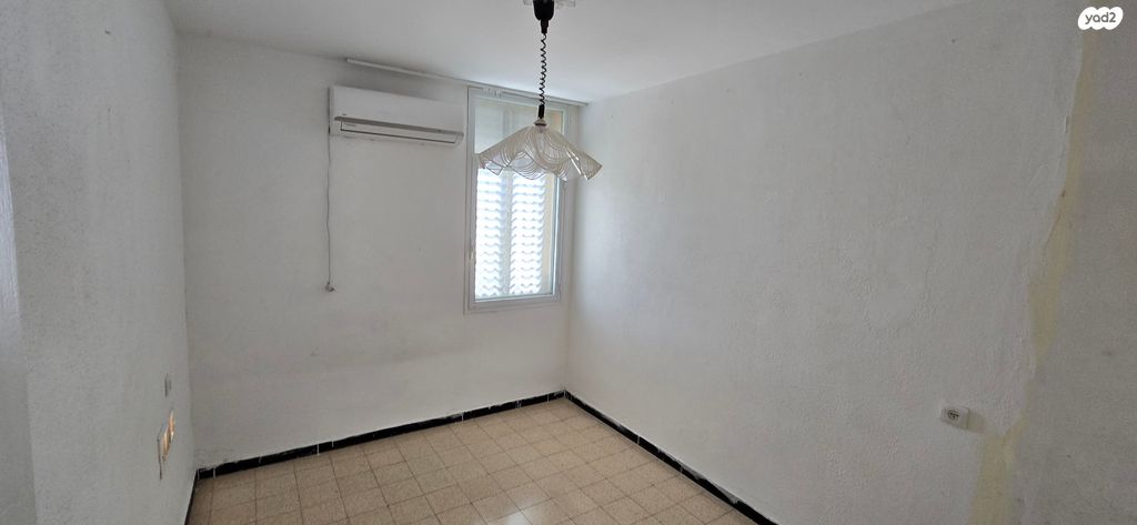 דירה, הרב הרצוג, קרית וולפסון, עכו