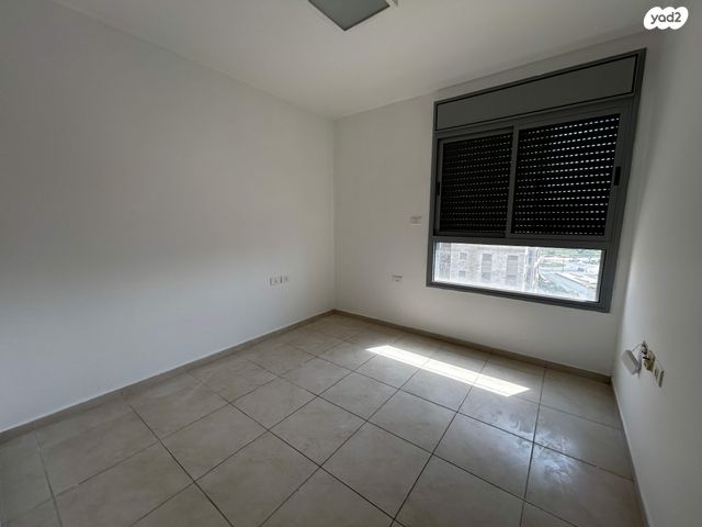 דירה, אהוד מנור, נתניה