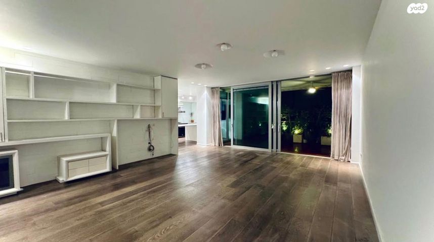 אנטוקולסקי 7