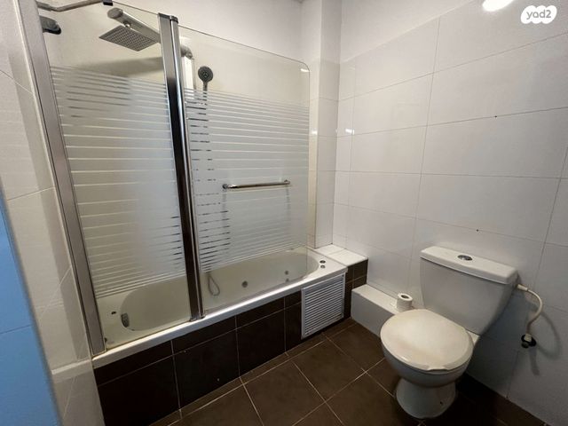 דירה, אהוד מנור, נתניה