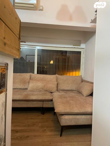 דירה, הנאמנים, שער פלמר, תחנת רכבת השמונה, חיפה