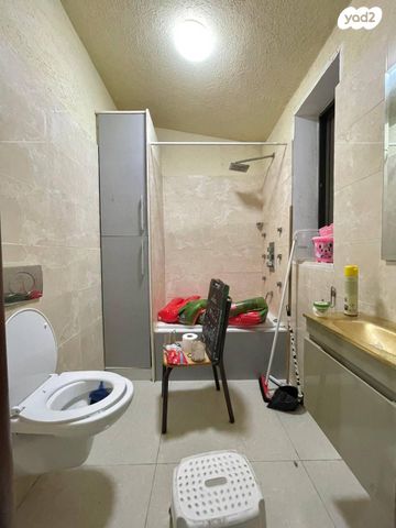 יחידת דיור, שבטי ישראל 30, מרכז העיר, סביניה, הוותיקה, קרית ביאליק