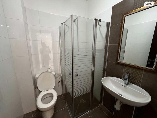 דירה, אהוד מנור, נתניה