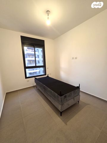 דירה, קרית קריניצי, רמת גן