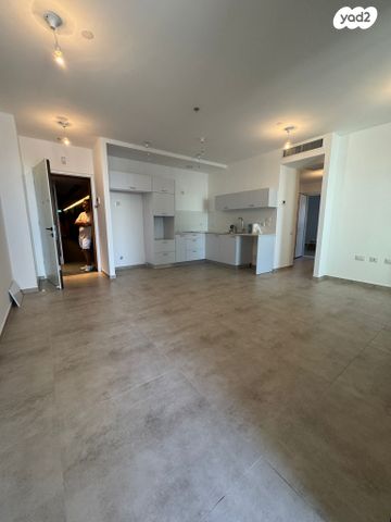 דירה, תוצרת הארץ 1, נחלת יצחק, תל אביב יפו