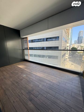 דירה, תוצרת הארץ 1, נחלת יצחק, תל אביב יפו