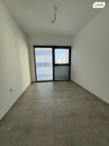 דירה, תוצרת הארץ 1, נחלת יצחק, תל אביב יפו