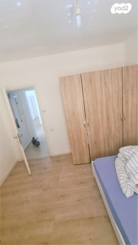 דירה, אריה שנקר, אגרובנק, חולון