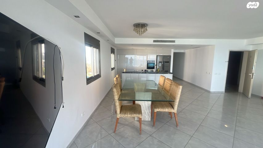 דירה, שדרות ניצה 34, צפון מערב מרכז העיר, נתניה