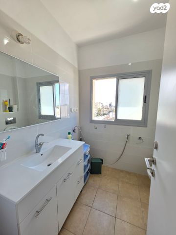 דירה, דרך יבנה, נווה יהודה, רחובות