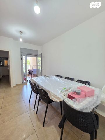 דירה, דרך יבנה, נווה יהודה, רחובות