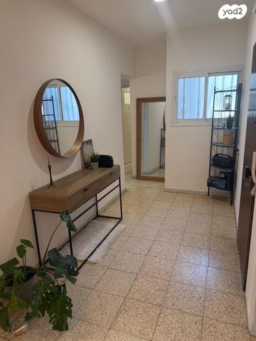 דירה, יהושע חנקין, מרכז, קרית עבודה, חולון