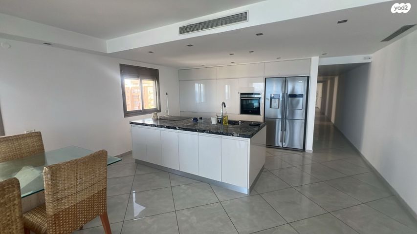 דירה, שדרות ניצה 34, צפון מערב מרכז העיר, נתניה