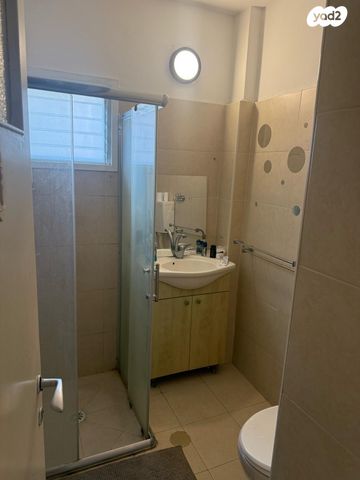 דירה, יהושע חנקין, מרכז, קרית עבודה, חולון