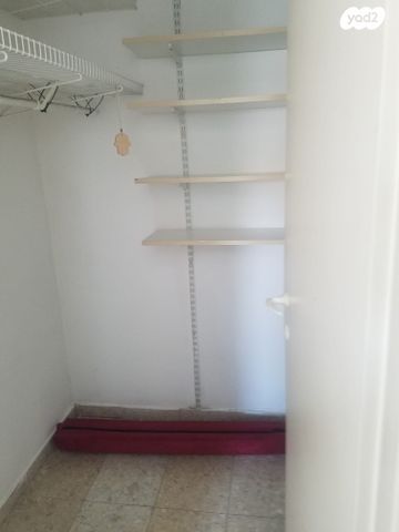 דירה, לוחמי סיני, רמת גן