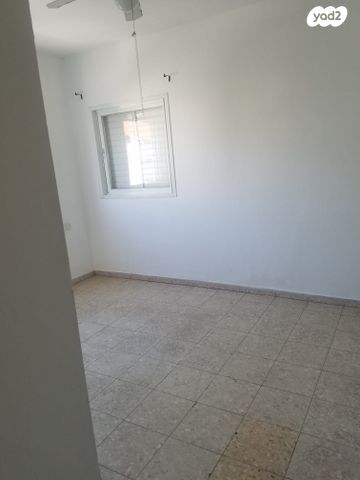 דירה, לוחמי סיני, רמת גן