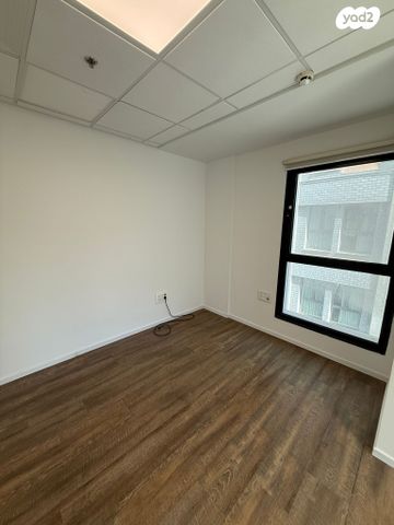 משרדים, רמת גן