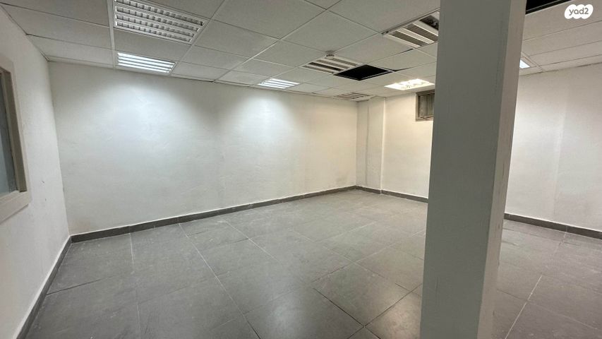 חנויות/ שטח מסחרי, שלבים, גבעת הרצל, אזור המלאכה יפו, תל אביב יפו