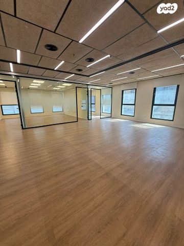 משרדים, רמת גן