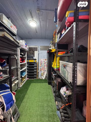 סטודיו, חרושת, אזור תעשיה ומסחר, רמת השרון