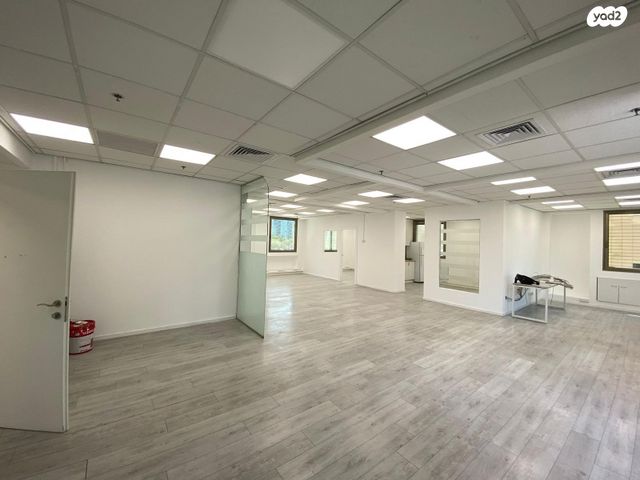 משרדים, תובל 11, בורסה, רמת גן