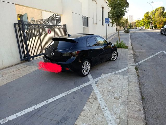 מאזדה 3