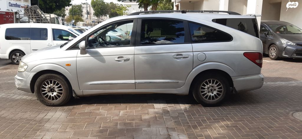 מודעת רכב סאנגיונג רודיוס