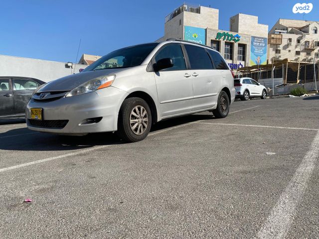 מודעת רכב טויוטה סיינה