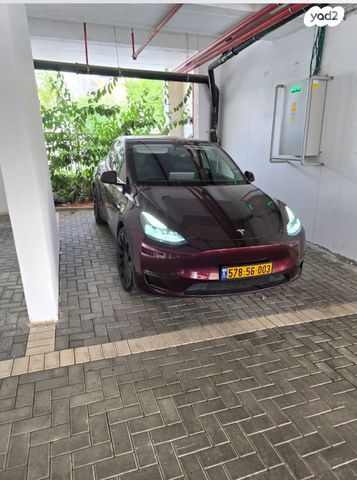 מודעת רכב טסלה מודל Y