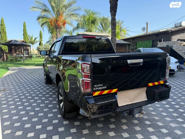 איסוזו די-מקס