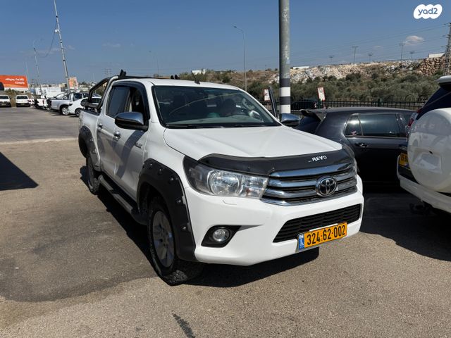 מודעת רכב טויוטה היילקס