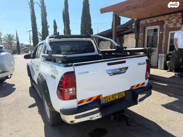 טויוטה היילקס