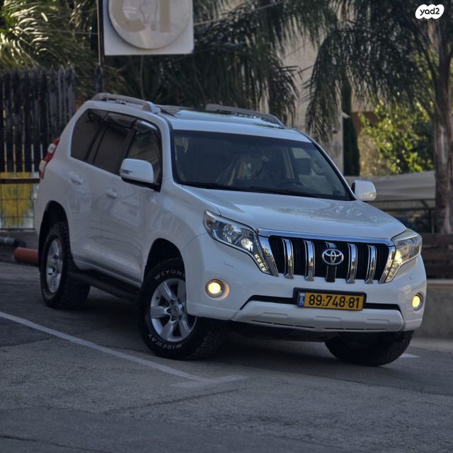 טויוטה לנד קרוזר