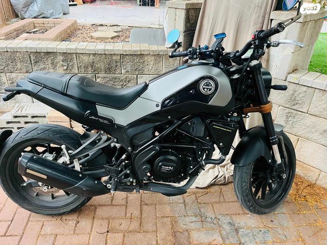 בנלי LEONCINO250