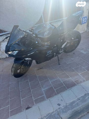קאוואסאקי ZX-6R